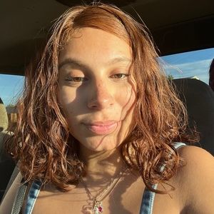 Meet your Posher, Alayja